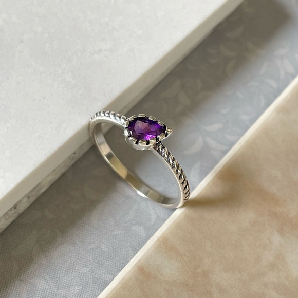 VizionartebyJyoti Jewelry - Dainty 925 Sterling silver Amethyst Ring, US:8 “VIBES”